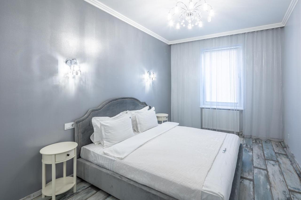 Romari Вічева 1 Lägenhet Lviv Exteriör bild